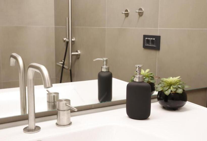 اتاق استاندارد برای معلولان, Floramare Health Resort