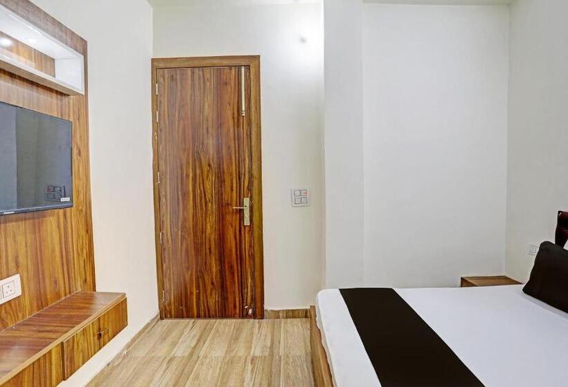 Трехместный Номер Классика, Oyo Hotel Sky Land