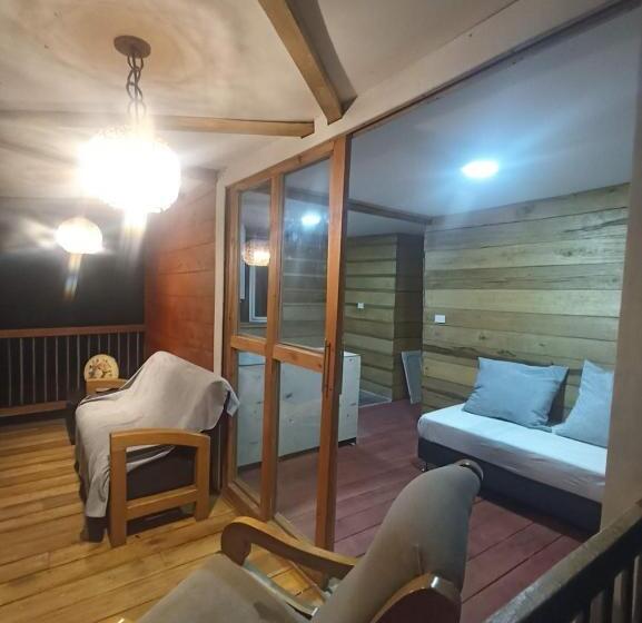 스탠다드 스튜디오 (테라스구비), Rancho El Vergel