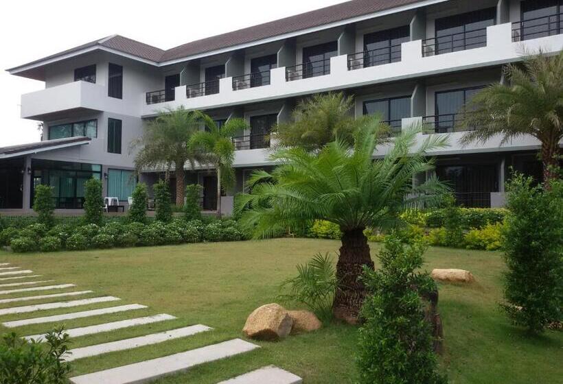 Номер Стандарт с Балконом, Evergreen Resort Chanthaburi