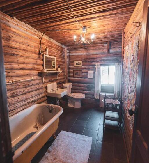 Люкс Superior, Ogontz Rustic Resort