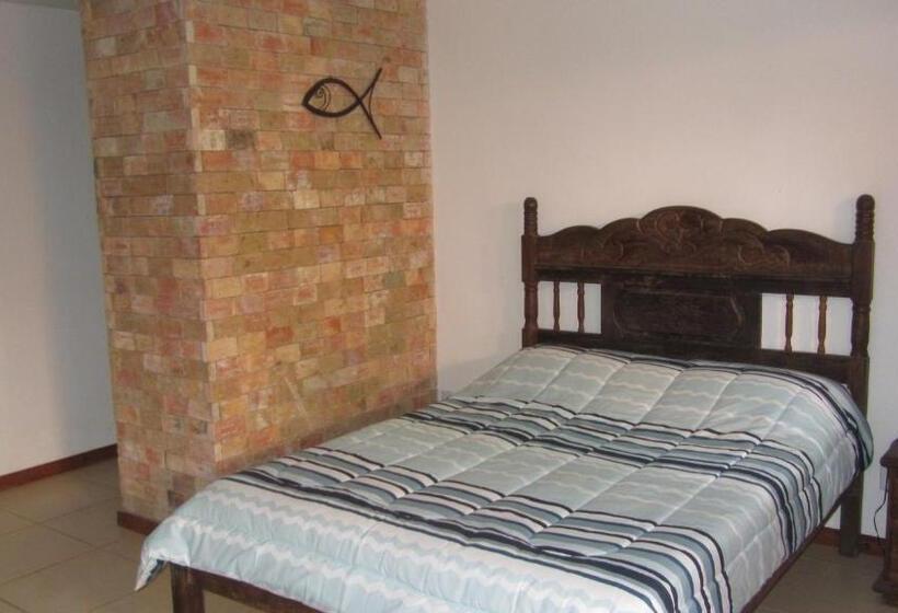 Номер Стандарт, A Casa Do Vizinho