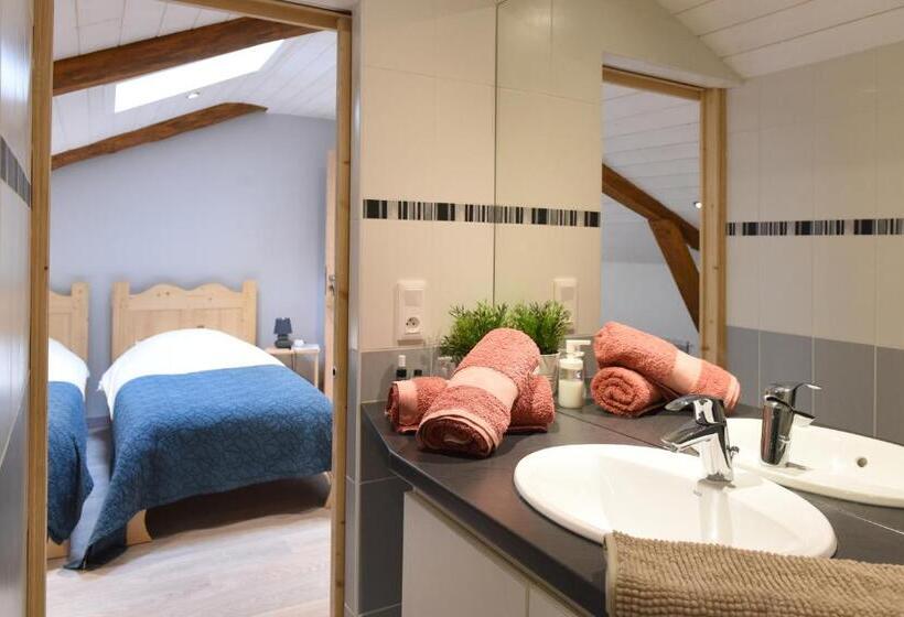 Трехместный Номер Комфорт, Auberge Du Couvige