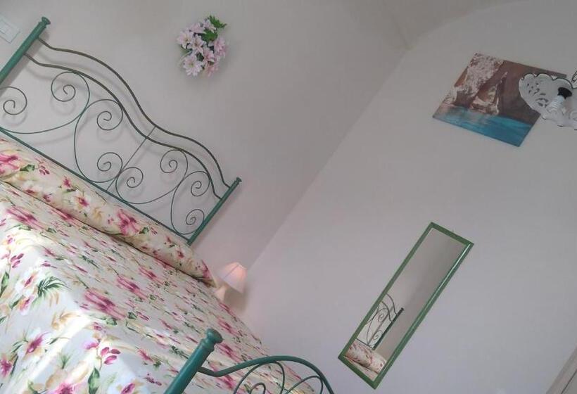 اتاق لوکس خانوادگی, The Twins Rooms In Marettimo 1