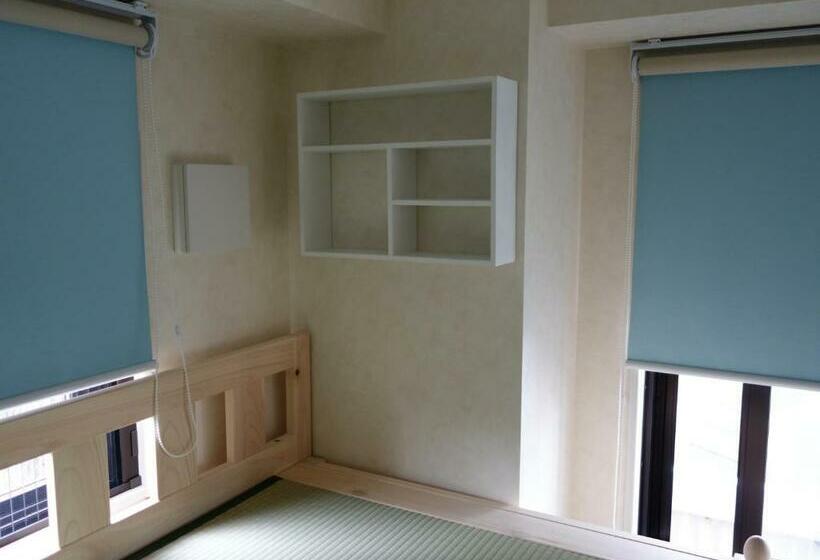 חדר סטנדרטי עם מיטת קומתיים ואמבטיה משותפת, Guesthouse Wind Villa Kyoto