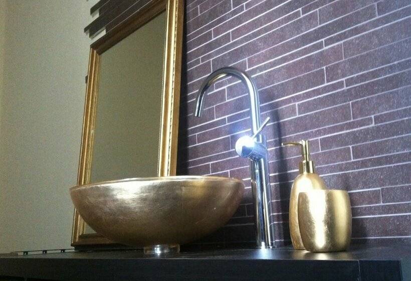سوییت جونیور, Relais Villa Gozzi B&b