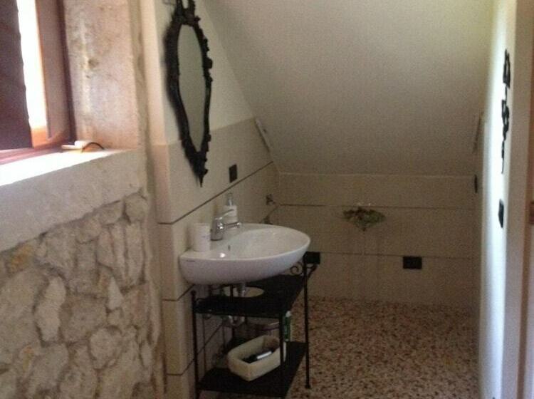 سوییت جونیور, Relais Villa Gozzi B&b