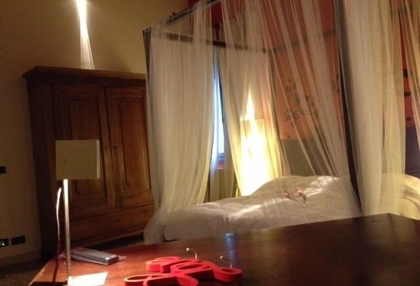 سوییت جونیور, Relais Villa Gozzi B&b