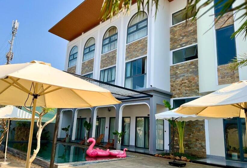 اتاق لوکس خانوادگی, Hoàng Khang Hotel  Khách Sạn Buôn Ma Thuột
