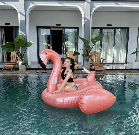 اتاق لوکس خانوادگی, Hoàng Khang Hotel  Khách Sạn Buôn Ma Thuột