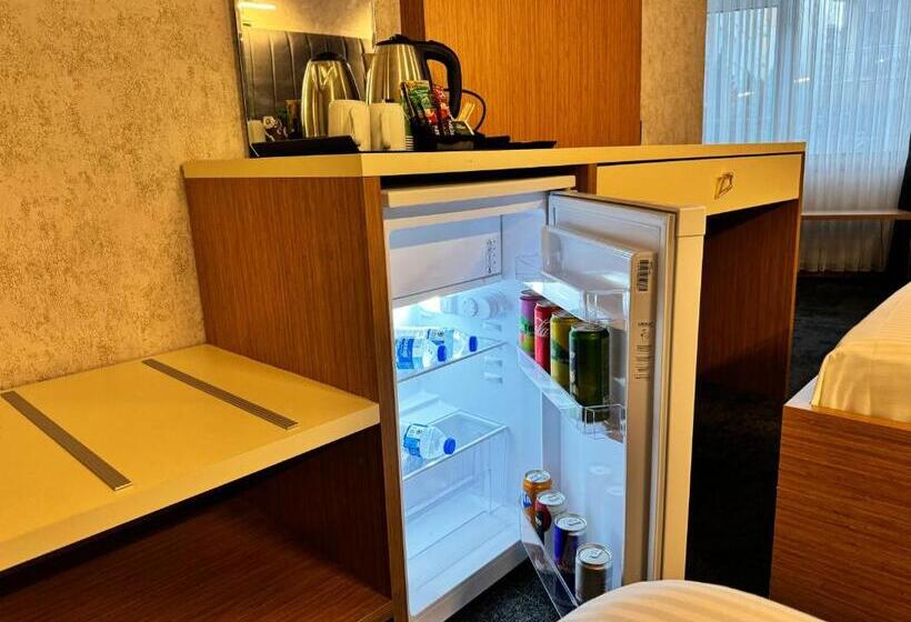 经济房, E5 Park Otel