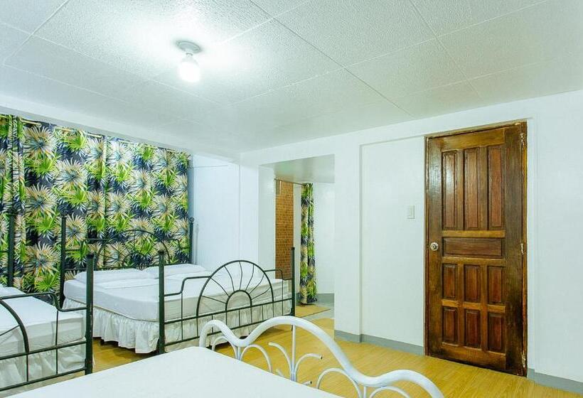 Семейный Номер, Reddoorz @ Yahweh Spring Retreat & Resort Laguna