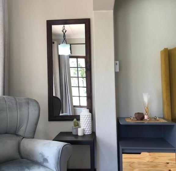 스탠다드 룸 킹사이즈 침대, Serene Guesthouse