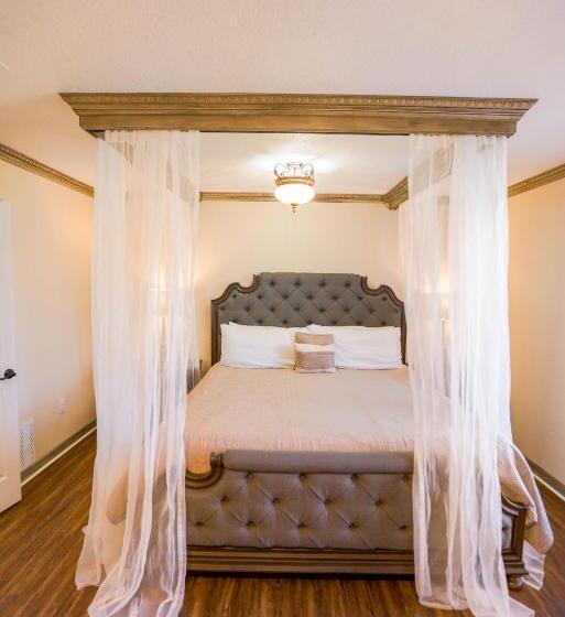 Президентский Люкс, Messina Inn