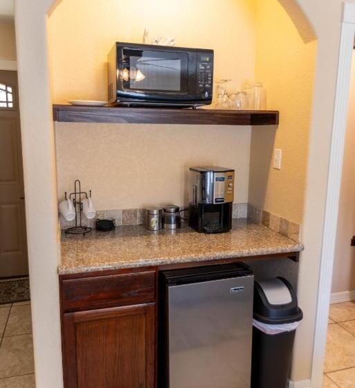 Номер Deluxe, Messina Inn