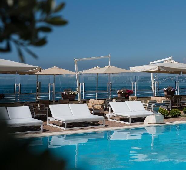 Номер Deluxe, Rua De Mar Portici