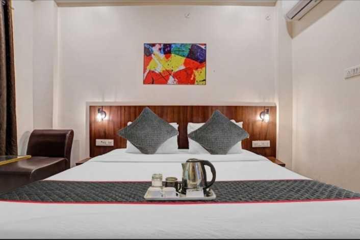 اتاق کلاسیک سه تخته, Collection O Hotel Shree Ram Regency