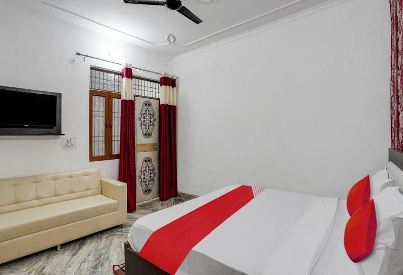 Трехместный Номер Классика, Flagship The Royal Guest House