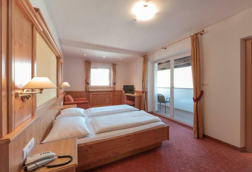 Номер Стандарт с Балконом, Berghotel Zum Zirm