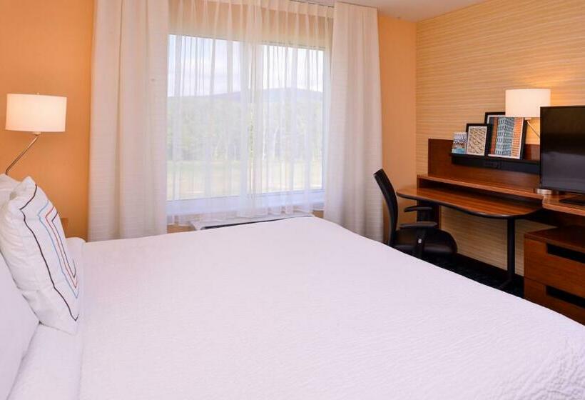 带大床的标准间, Fairfield Inn & Suites By Marriott Plymouth White Mountains