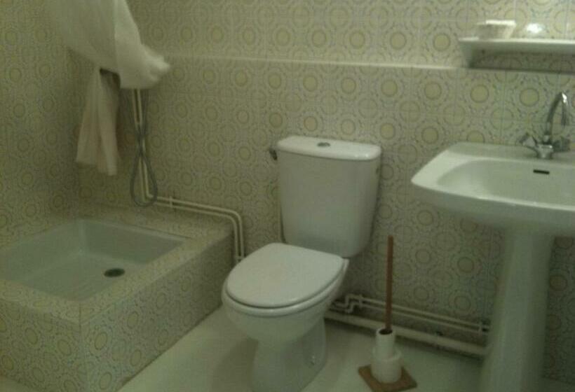 Номер Стандарт, Hôtel De La Paix