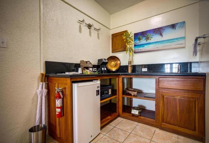 Студия Стандарт Вид на Море, Mariposa Belize Beach Resort