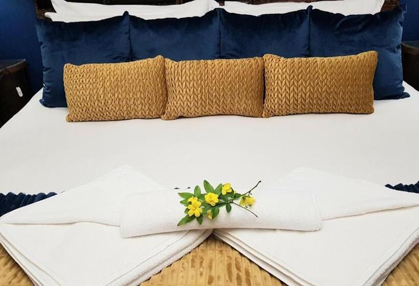 Семейный Номер, Lamon Guesthouse