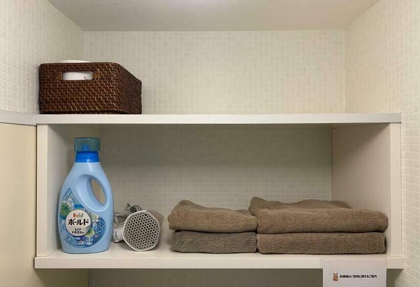 Номер Стандарт, Wallaby House