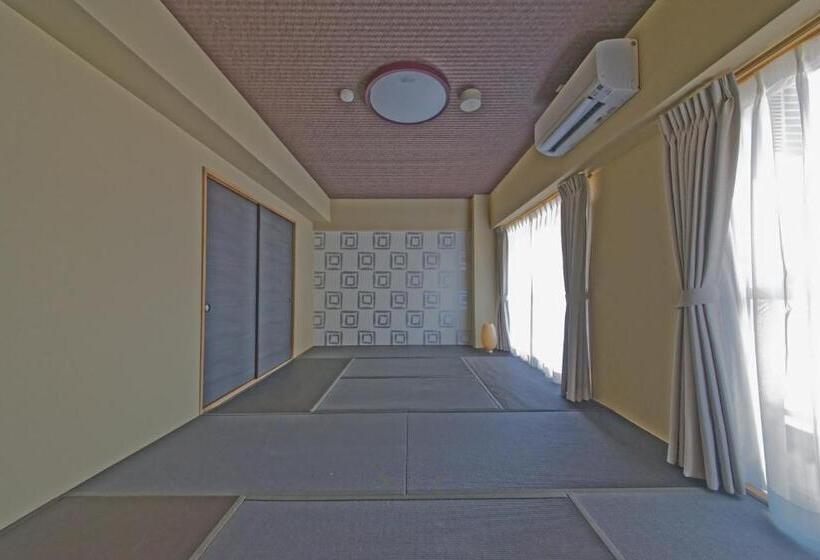 Четырехместный Номер Стандарт, Wallaby House