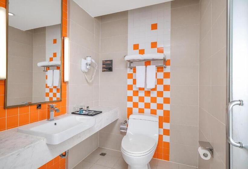 اتاق سوپریور, Guangzhou Baiyun Airport Rejoice By Argyle Hotel Rehe Metro Exit B   Free Shuttle Bus Is Provided Du