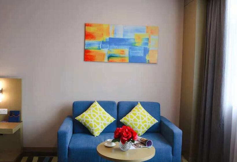 اتاق لوکس, Guangzhou Baiyun Airport Rejoice By Argyle Hotel Rehe Metro Exit B   Free Shuttle Bus Is Provided Du