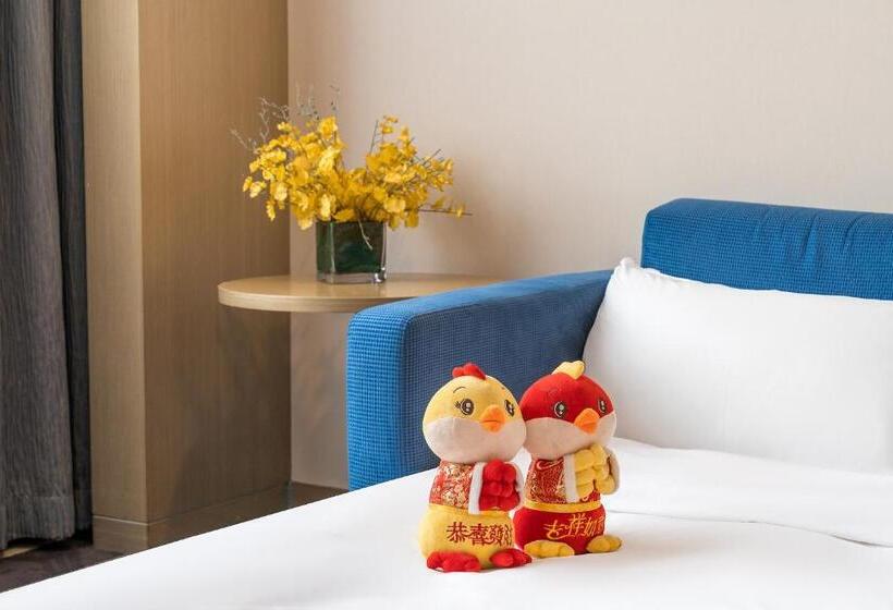 اتاق سوپریور, Guangzhou Baiyun Airport Rejoice By Argyle Hotel Rehe Metro Exit B   Free Shuttle Bus Is Provided Du