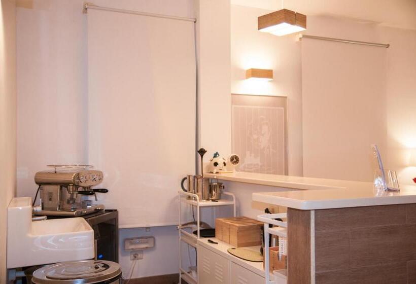 اتاق استاندارد با بالکن و چشم‌انداز دریا, Mediterraneo Guesthouse