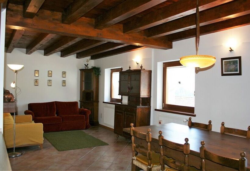 침실 2개 아파트, Albergo Diffuso Comeglians