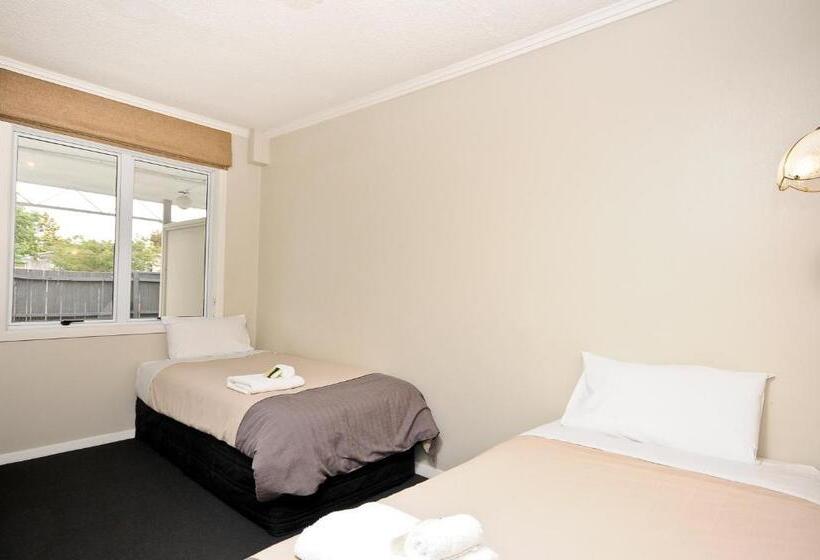 Номер Стандарт, Valmai House Cambridge