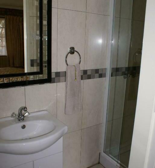 اتاق لوکس, Emerald Guesthouse