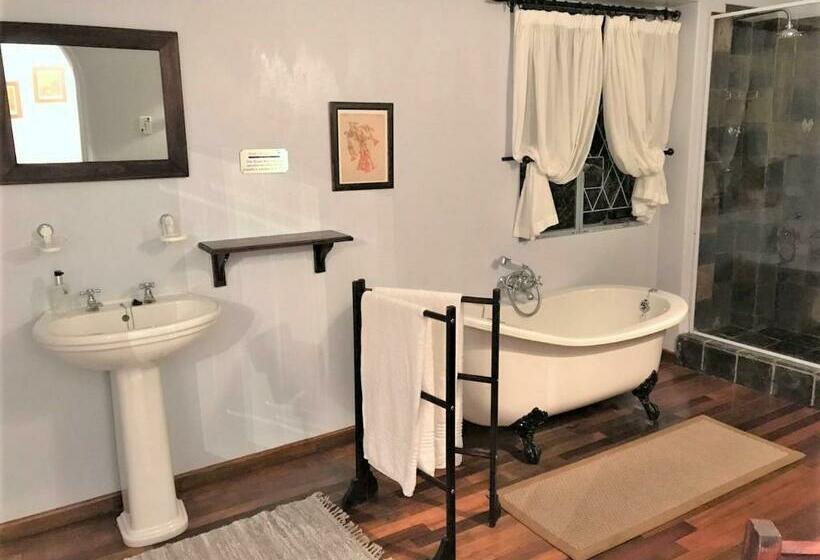 Quarto Deluxe, Geralds Gift Guest House