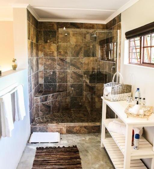 Quarto Deluxe, Geralds Gift Guest House
