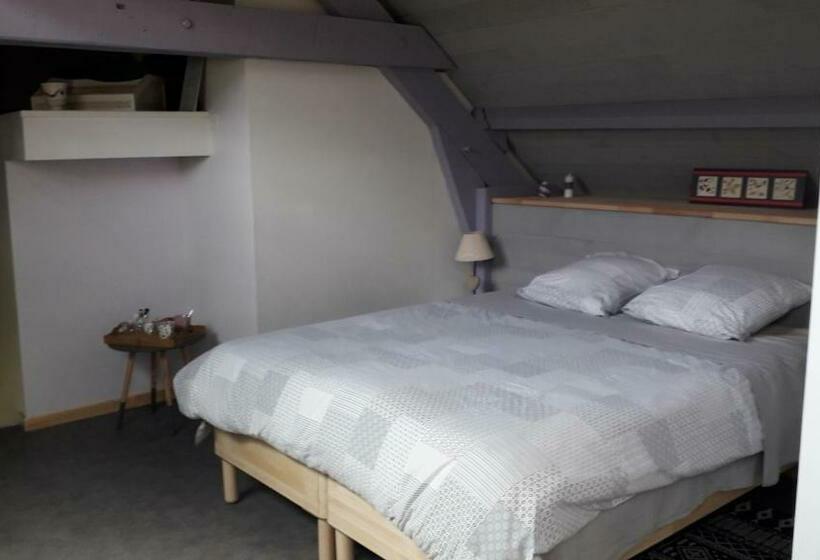 Номер Стандарт, La Grange De Thalie