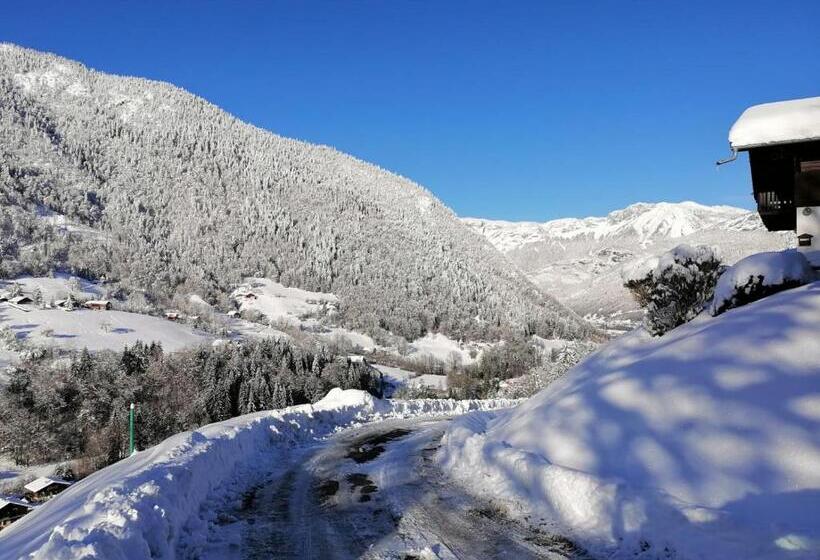 اتاق اکونومی, Auberge Du Fraizier