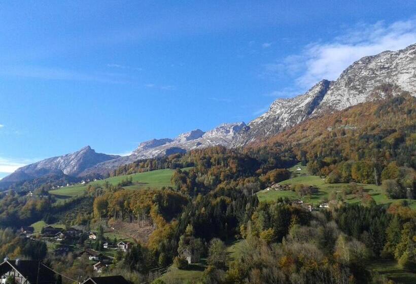 Номер Стандарт Трехместный, Auberge Du Fraizier