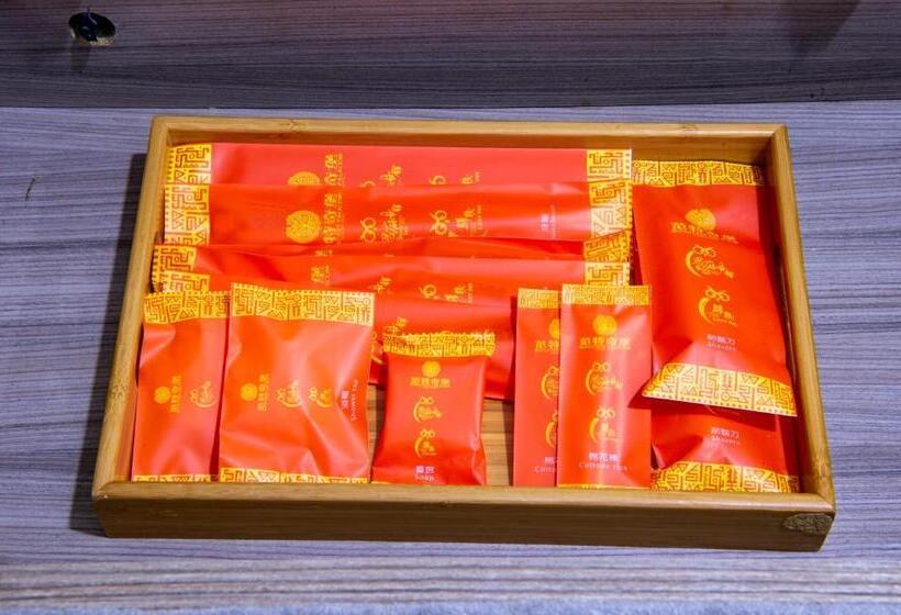 اتاق استاندارد چهار تخته, Classic  Shvatan