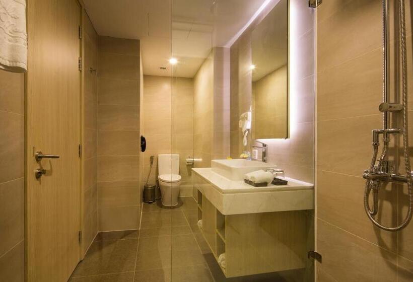 اتاق لوکس با چشم‌انداز شهر, Stella Maris Nha Trang