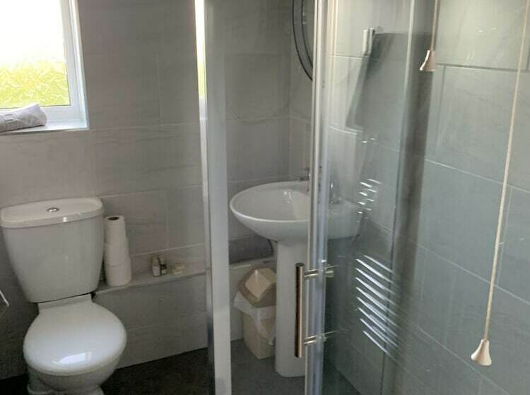 Номер Стандарт, Church Farm Guest House