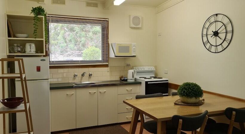 Апартаменты 2 Спальни, Halls Haven Holiday Units