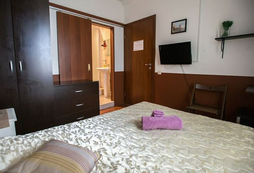 اتاق استاندارد, Mini Hotel Old Moscow
