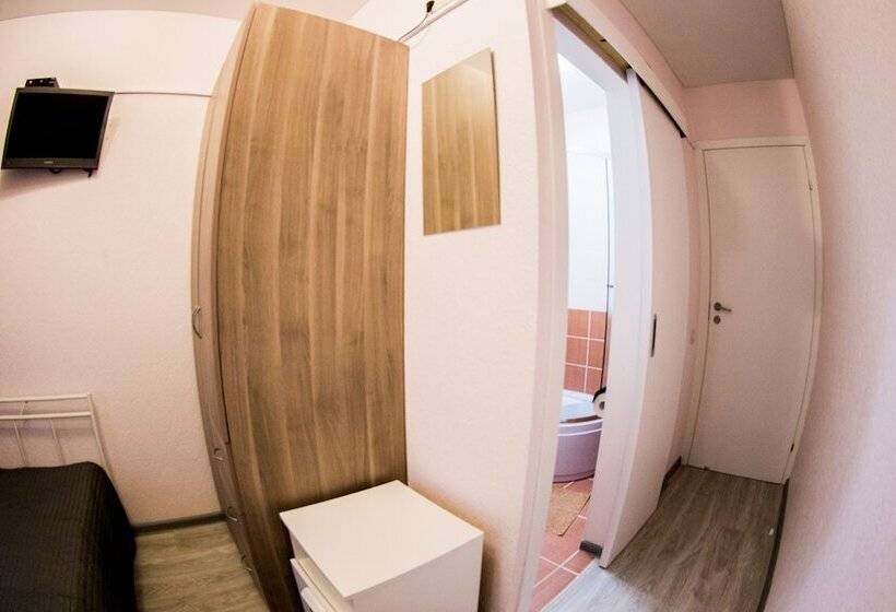 اتاق استاندارد یک نفره, Mini Hotel Old Moscow