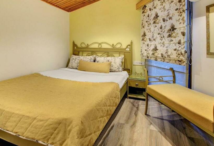 Номер Deluxe, Lakeside Inn Nainital