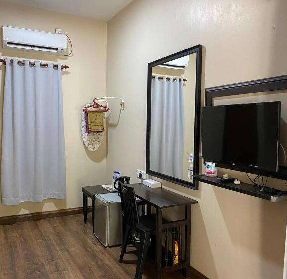 Трехместный Номер Superior, Pandan Laut Beach Resort