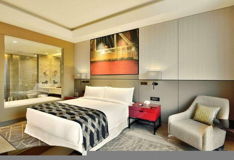 Номер бизнес-класса, Radisson Blu Faridabad